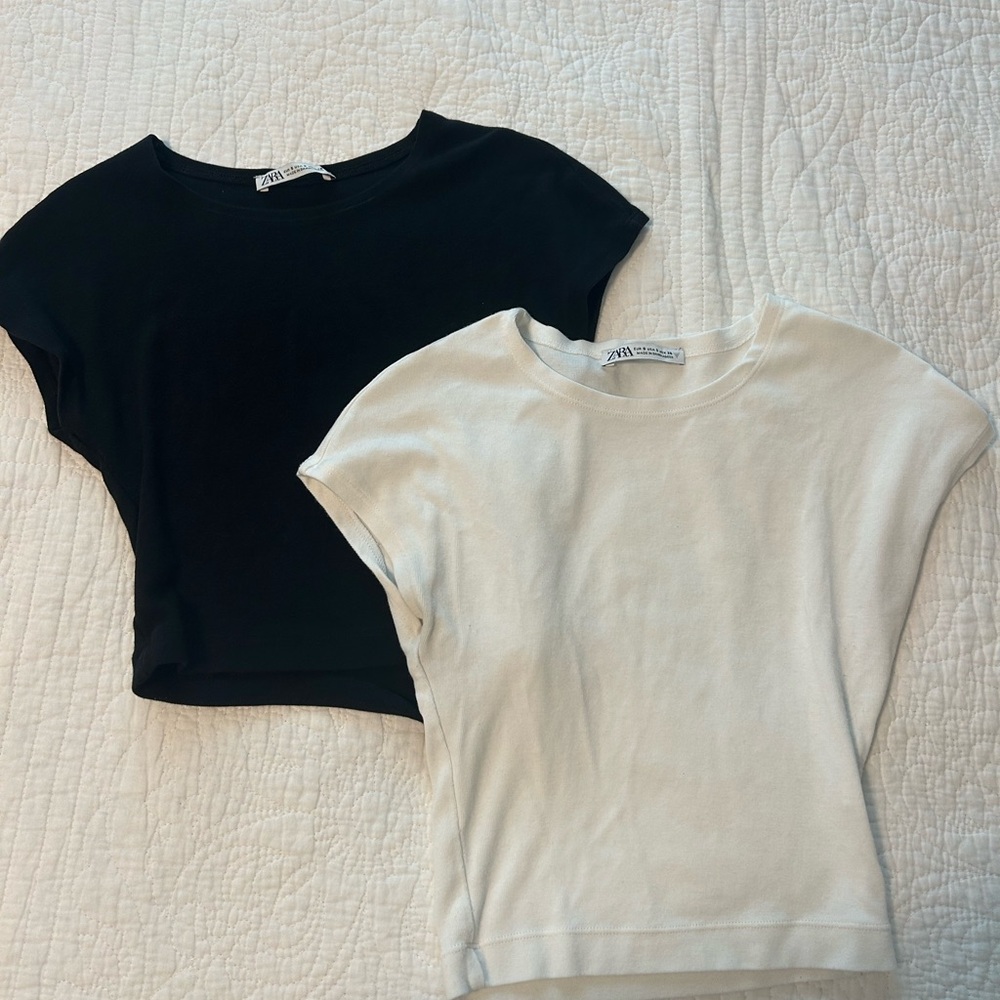 Zara Black and White Short Sleeve Crop Top